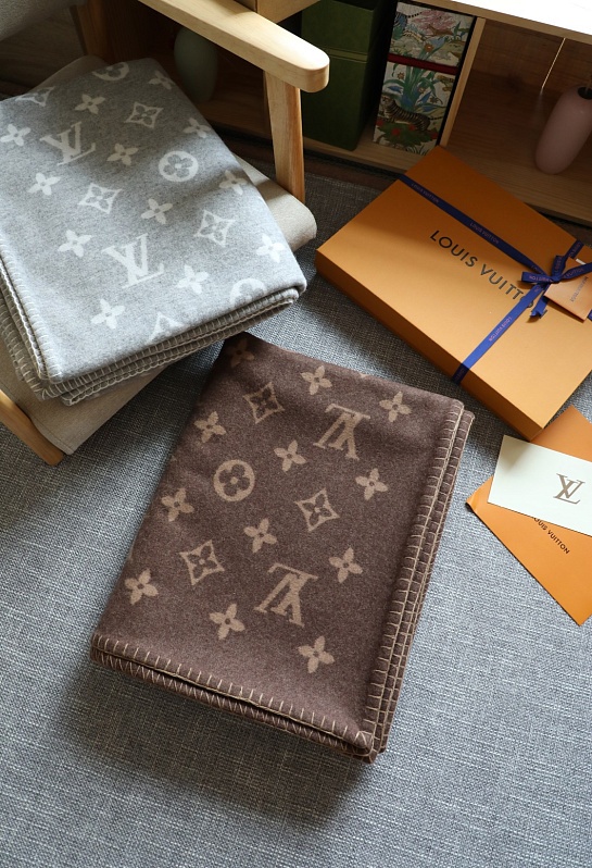 Плед Louis Vuitton Neo Monogram premium 140x180 см - Brown
