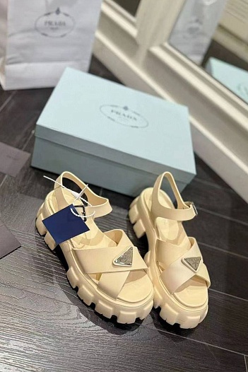 Женские кожаные сандалии Prada Monolith Fisherman - Yellow   