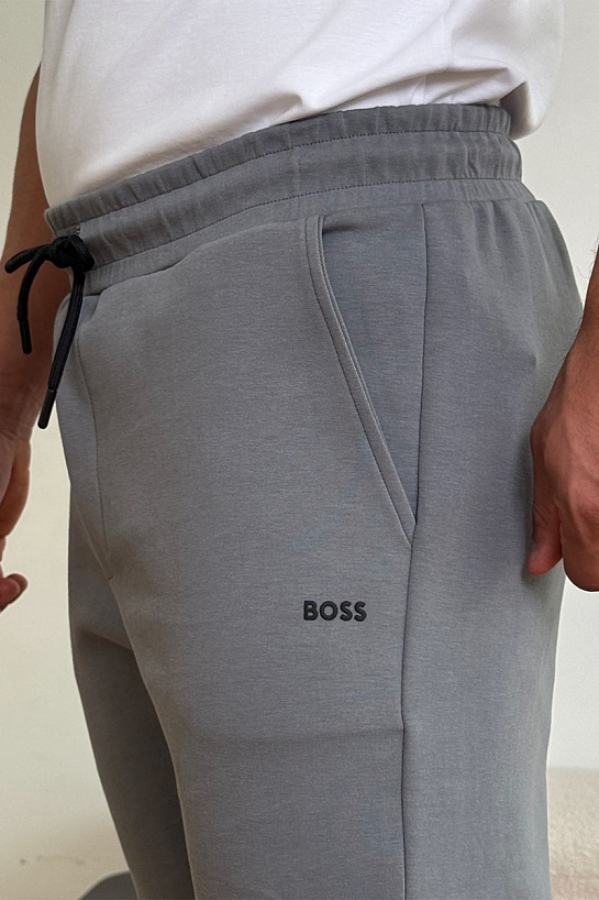 Спортивные штаны серого цвета Hugo Boss