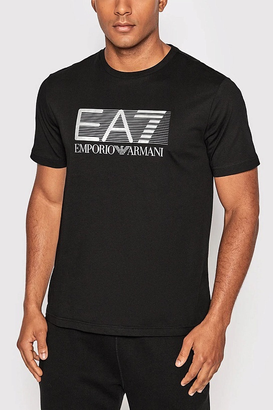 Футболка чёрного цвета Emporio Armani 7 logo-print