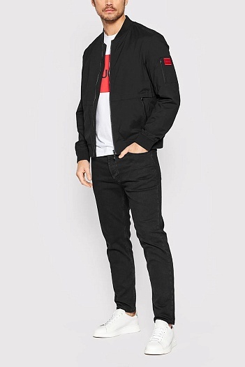 Мужская ветровка Hugo Boss чёрного цвета   