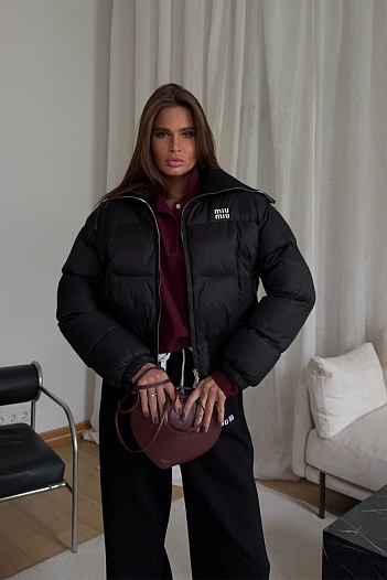 Женская чёрная куртка MIU MIU   