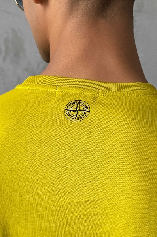 Мужская футболка салатового цвета Stone Island