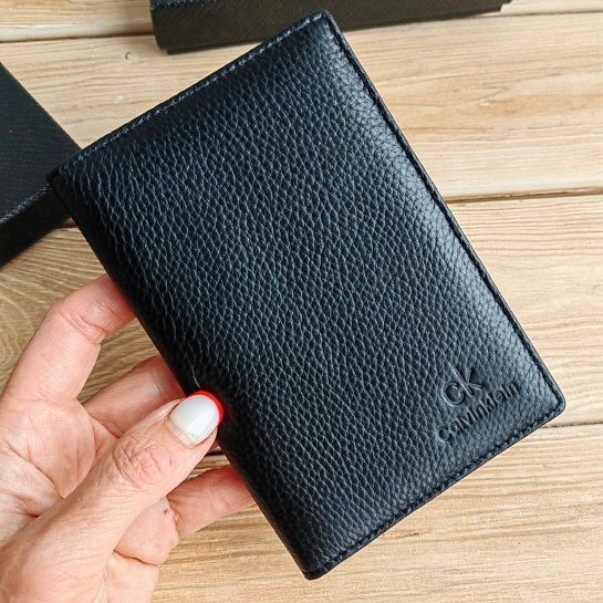 Кожаная обложка для паспорта Calvin Klein