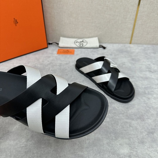 Мужские шлёпанцы Hermes Kazimir - Black / White