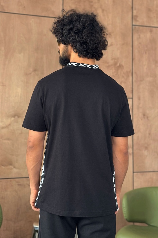 Чёрная мужская футболка Versace La Greca trim