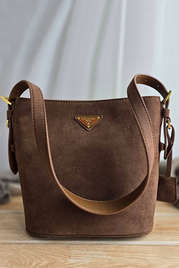 Замшевая сумка Prada Bucket 24x22 см - Brown   