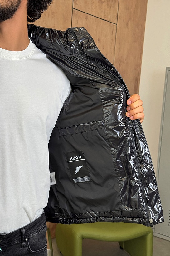 Мужской чёрный жилет Hugo Boss