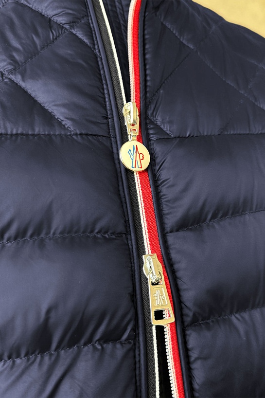 Мужская тёмно-синяя куртка Moncler Benamou