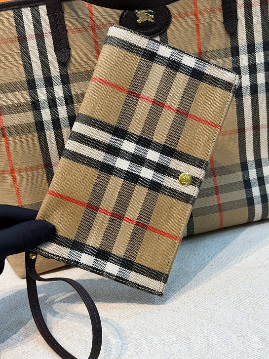 Кожаная сумка Burberry Medium Reversible Bloomsbury ​premium 37,5x17x30 см