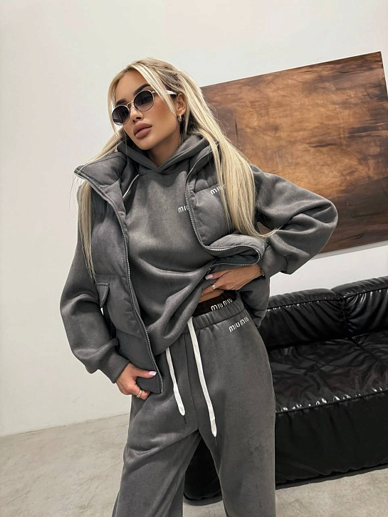 Женский серый костюм тройка MIU MIU