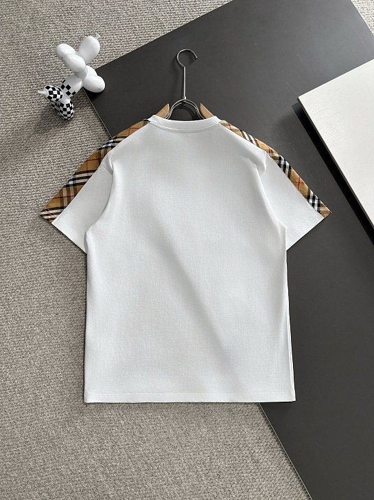Футболка белого цвета Burberry Premium