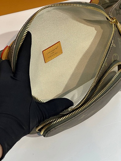 Кожаная сумка Louis Vuitton Rush Bumbag premium 30x15x8 см   