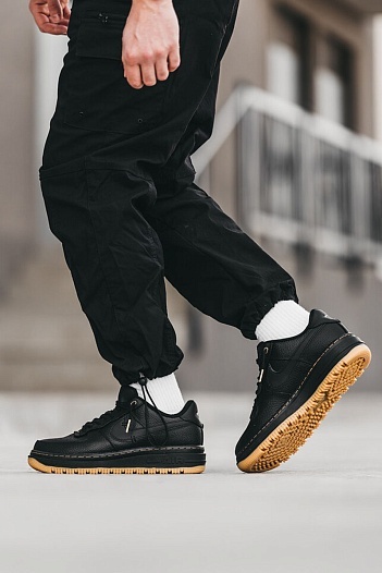 Кроссовки Nike Air Force 1 Luxe Low - Black / Gum   
