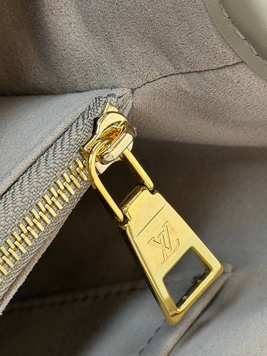 Кожаная сумка Louis Vuitton Babylone Tote PM premium 31x21.5x13 см