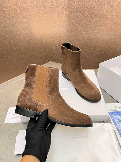 Женские замшевые сапоги The Row   