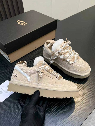 Женские замшевые ботинки UGG Lowmel   
