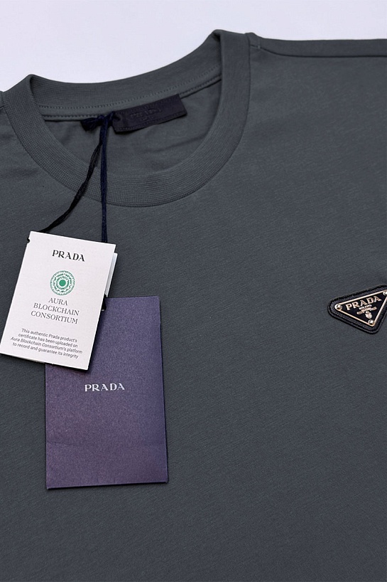 Мужская футболка Prada logo-plaque - Grey