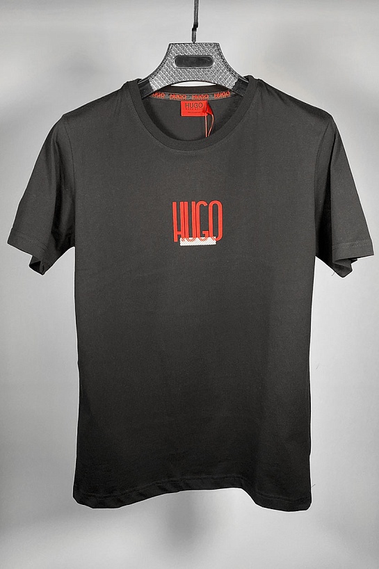 Мужская чёрная футболка Hugo Boss