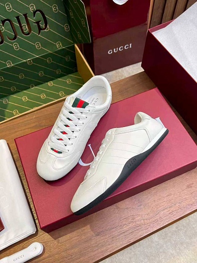 Женские кожаные кроссовки Gucci GG Shift premium   