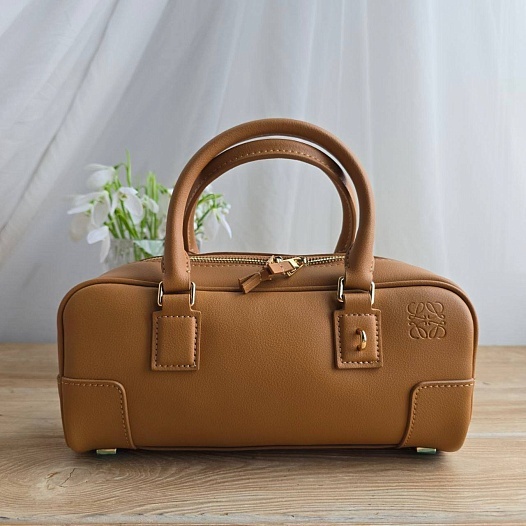 Кожаная сумка Loewe Amazona 24.5x13 см   