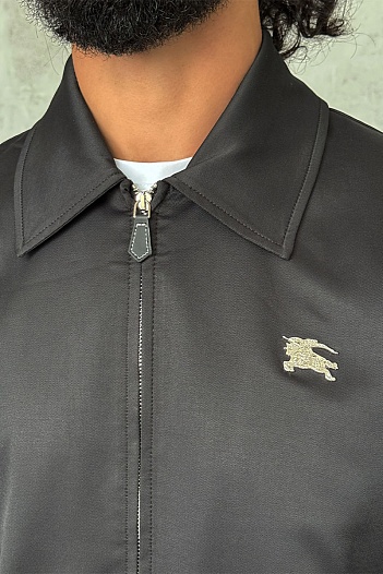 Мужская чёрная куртка Burberry Equestrian Knight   