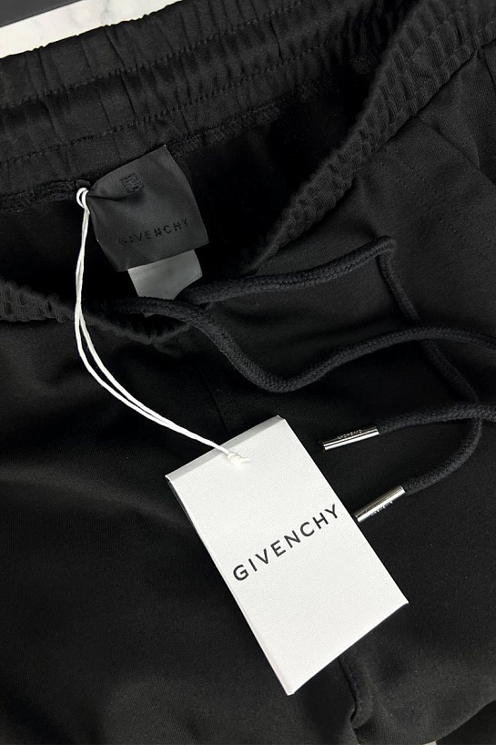 Мужские шорты Givenchy чёрного цвета