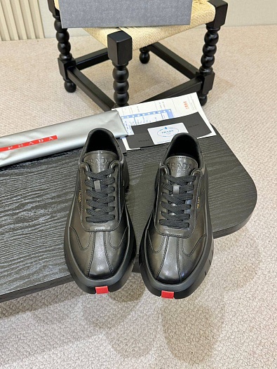 Мужские кожаные кроссовки Prada   