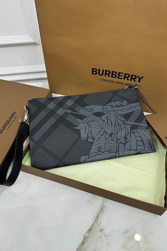 Чёрный клатч Burberry Premium 30x20x1.5 см