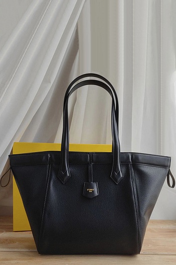 Кожаная сумка Fendi Origami Large 40x27 см   