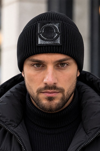 Мужская брендовая шапка Moncler чёрного цвета   