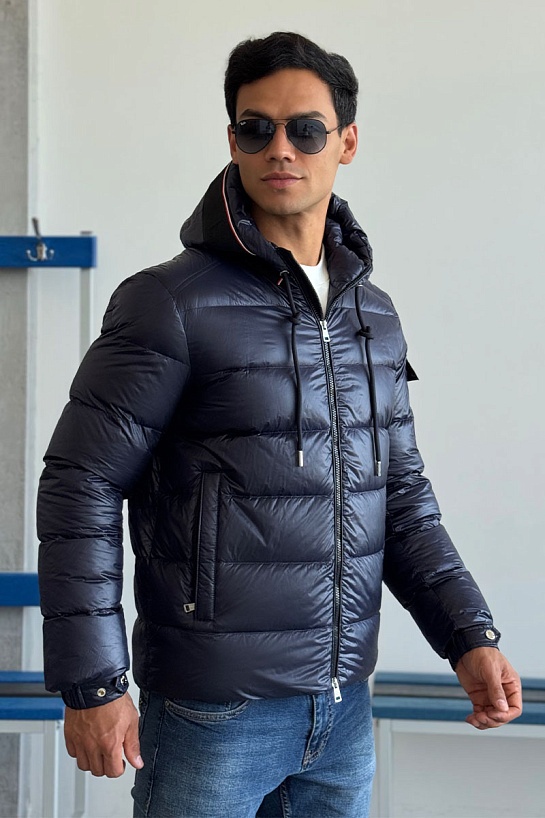 Мужской тёмно-синий пуховик Moncler Pavin