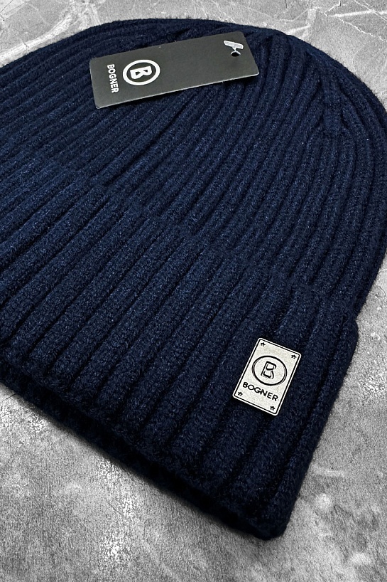 Шапка синего цвета Bogner