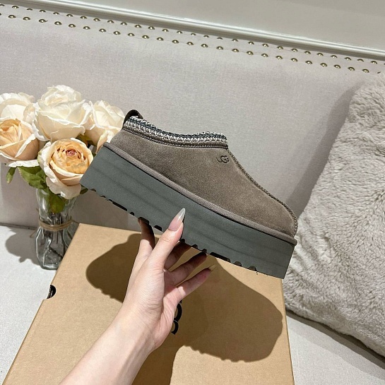 Женские замшевые ботинки UGG Tazz Platform - Brown