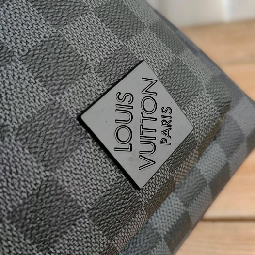 Кожаный рюкзак Louis Vuitton Avenue 41x30 см   