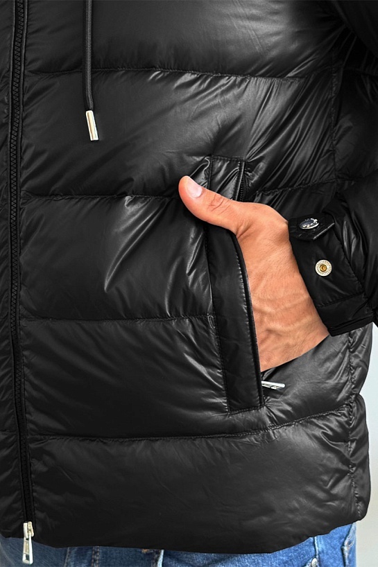 Мужской чёрный пуховик Moncler Pavin