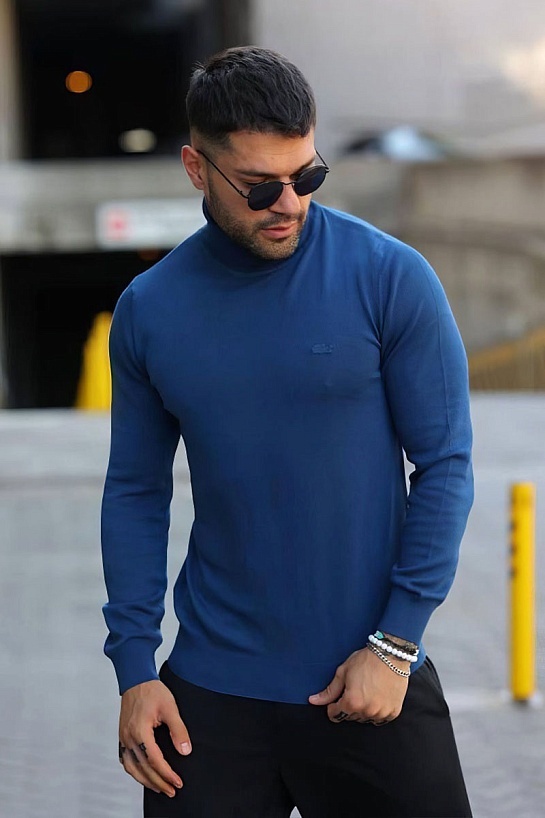 Мужская синяя водолазка Lacoste logo-patch