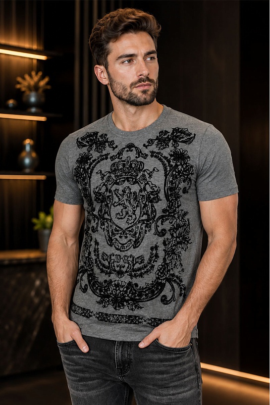 Серая футболка Dolce&Gabbana с фактурным принтом