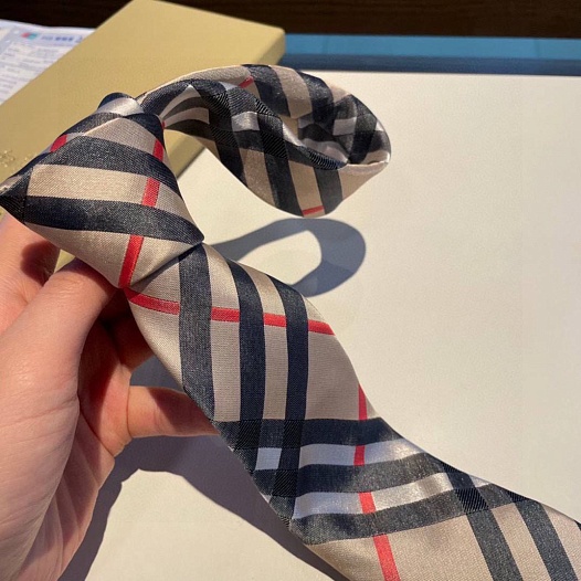 Мужской галстук Burberry бежевого цвета   