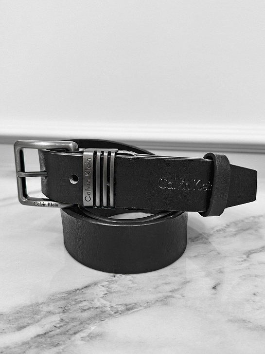 Мужской кожаный ремень Calvin Klein чёрного цвета