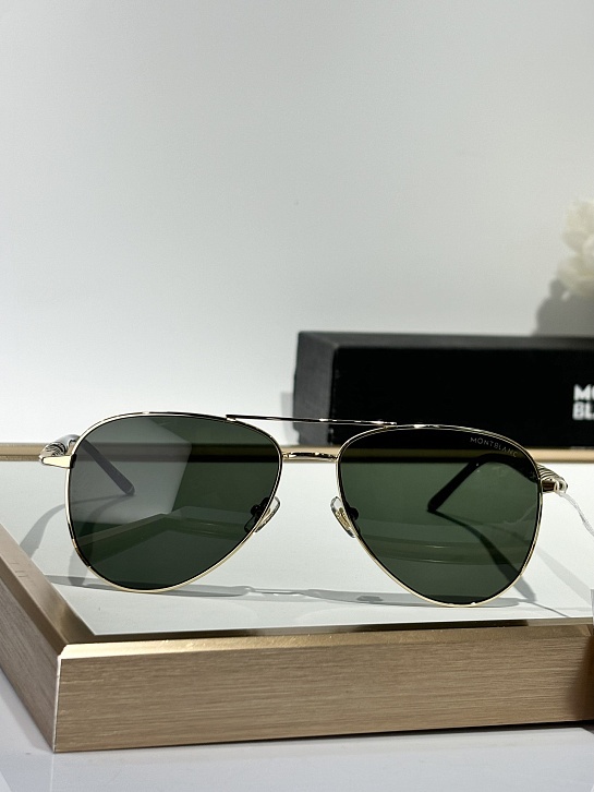 Солнцезащитные очки Montblanc