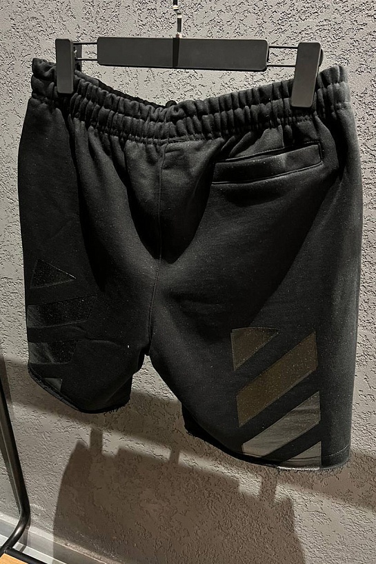 Мужские чёрные шорты Off-White