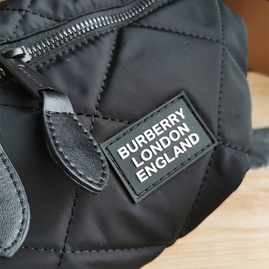 Нейлоновая сумка на пояс Burberry 30х16 см