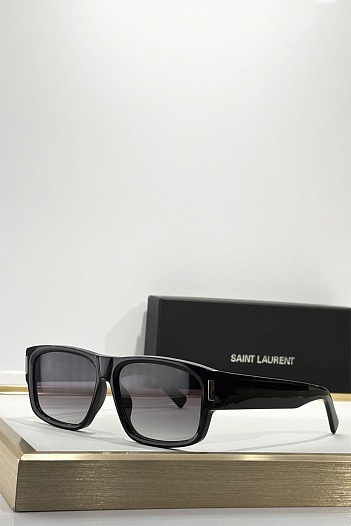 Солнцезащитные очки Yves Saint Laurent   