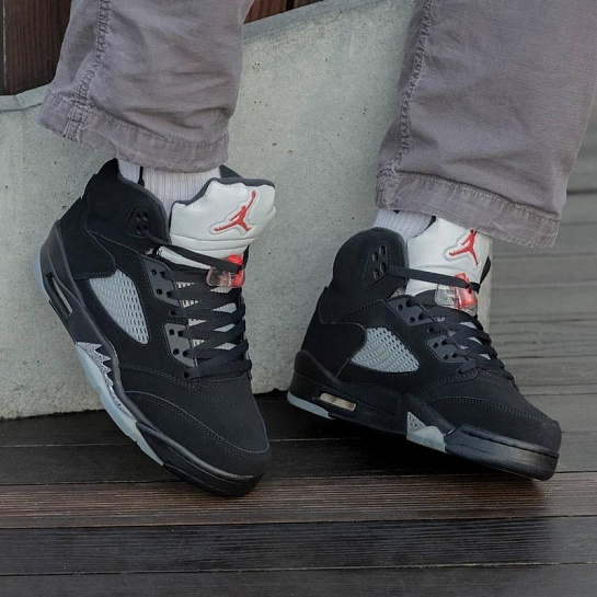 Кроссовки Nike Air Jordan 5 Retro Black Metallic