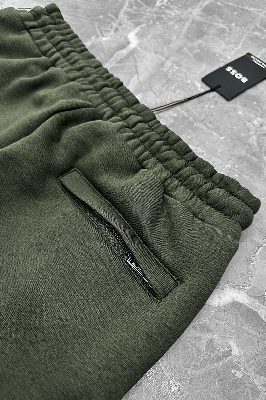 Штаны на флисе Hugo Boss зелёного цвета