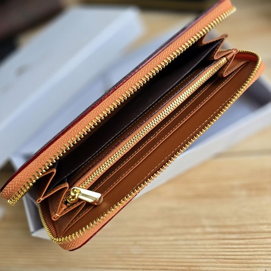 Кожаное портмоне Etro с узором пейсли 19x10 см