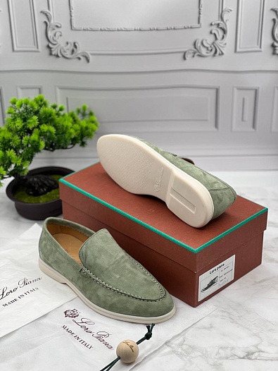 Мужские замшевые лоферы Loro Piana серо-зелёного цвета   