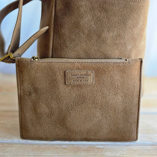 Женская замшевая сумка Yves Saint Laurent 37x29 см