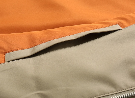 Мужская бежевая ветровка Zegna